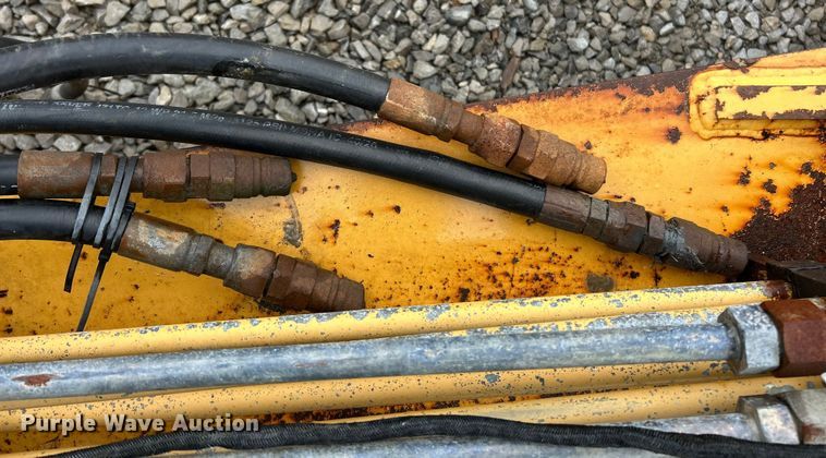 image for item ET6684 2012 John Deere 2112C scraper