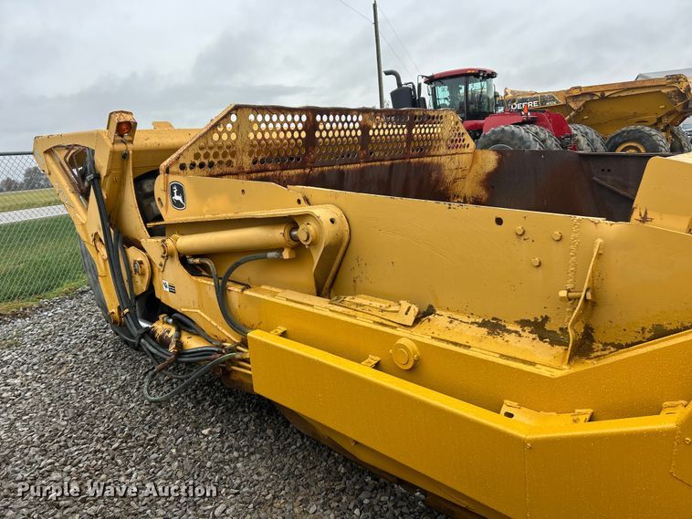 image for item ET6684 2012 John Deere 2112C scraper