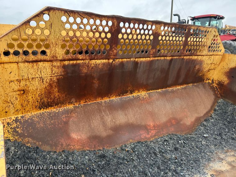 image for item ET6684 2012 John Deere 2112C scraper