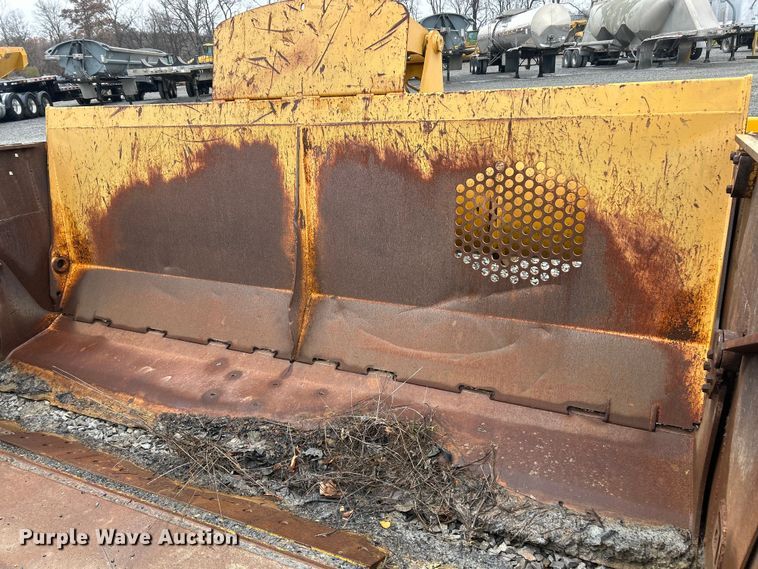 image for item ET6684 2012 John Deere 2112C scraper