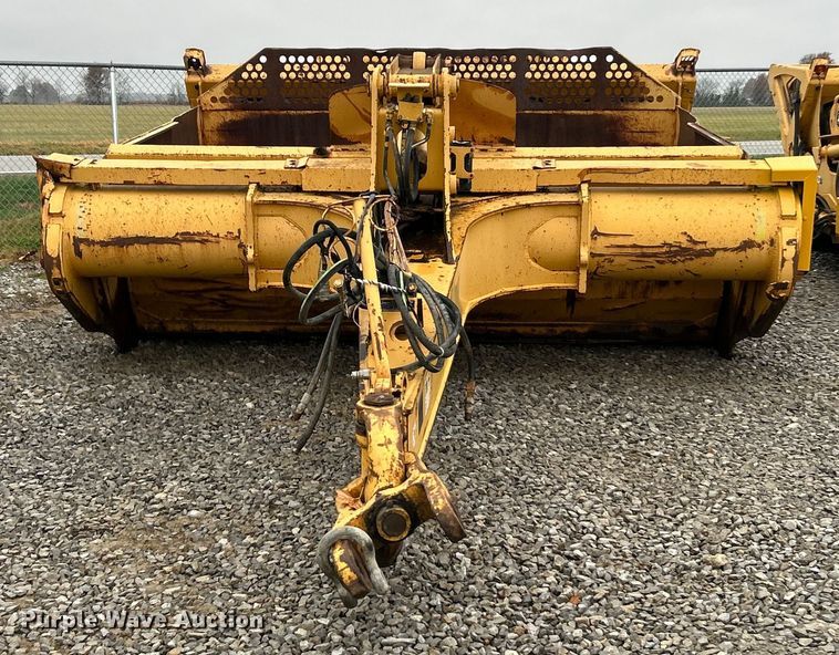 image for item ET6685 2012 John Deere 2112C scraper