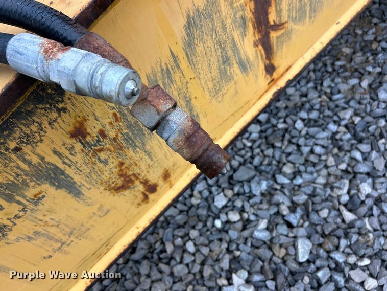 image for item ET6685 2012 John Deere 2112C scraper