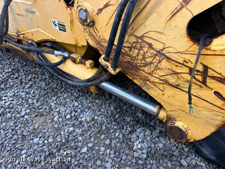 image for item ET6685 2012 John Deere 2112C scraper