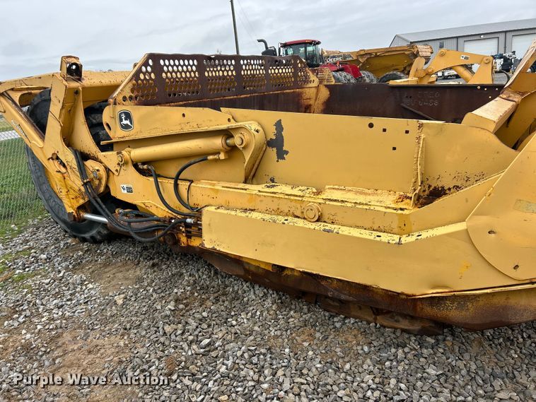 image for item ET6685 2012 John Deere 2112C scraper