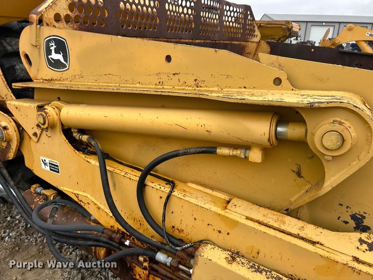 image for item ET6685 2012 John Deere 2112C scraper