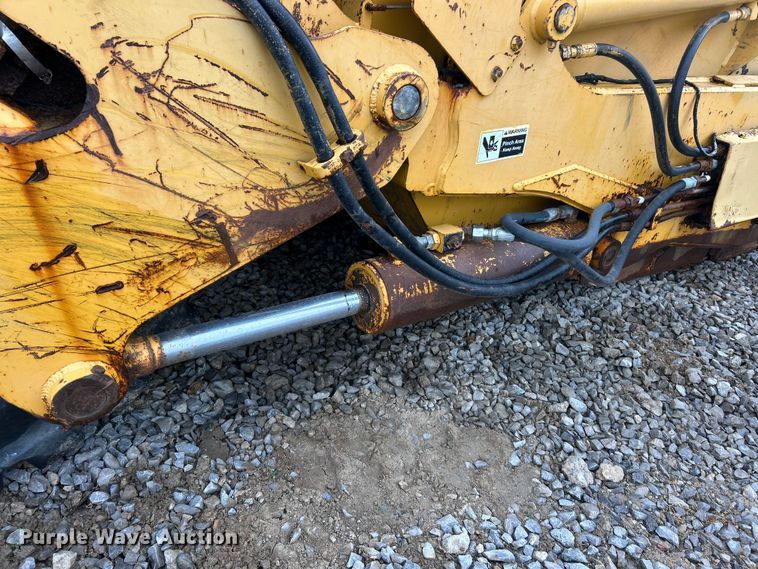 image for item ET6685 2012 John Deere 2112C scraper