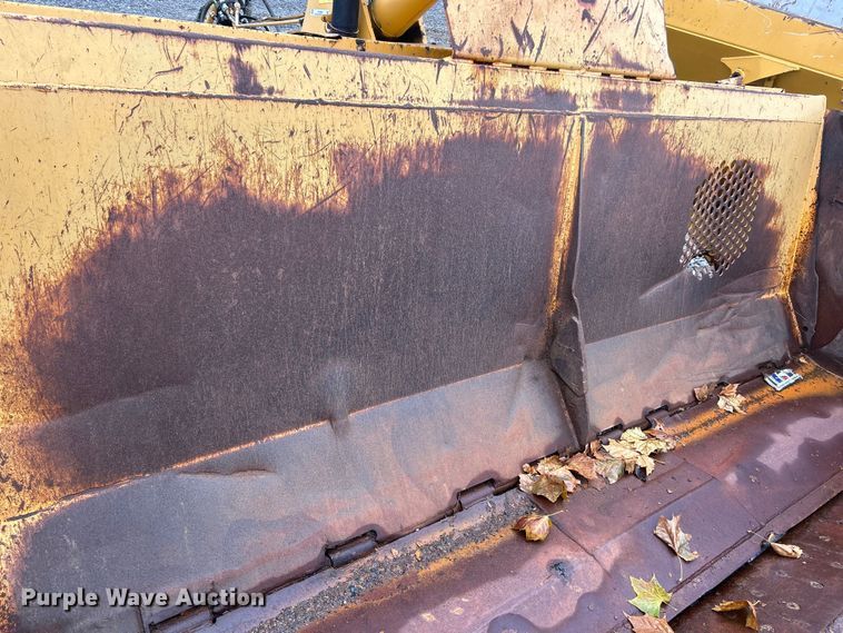 image for item ET6685 2012 John Deere 2112C scraper