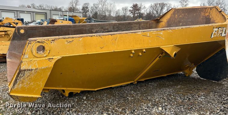 image for item ET6686 Bell haul truck dump bed