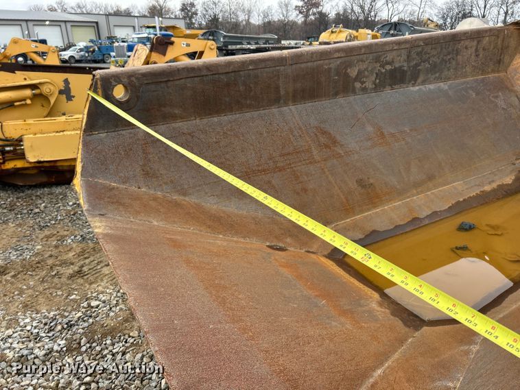 image for item ET6686 Bell haul truck dump bed