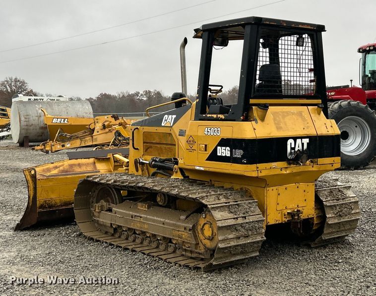 image for item ET6688 2005 Caterpillar D5G LGP dozer