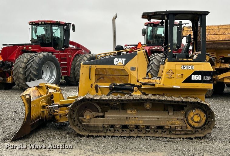 image for item ET6688 2005 Caterpillar D5G LGP dozer
