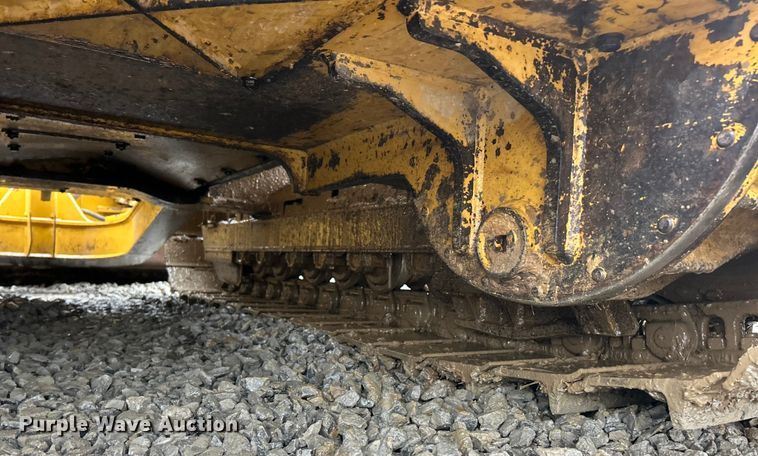 image for item ET6688 2005 Caterpillar D5G LGP dozer
