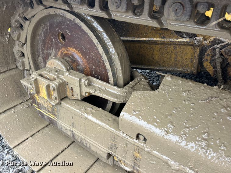 image for item ET6688 2005 Caterpillar D5G LGP dozer