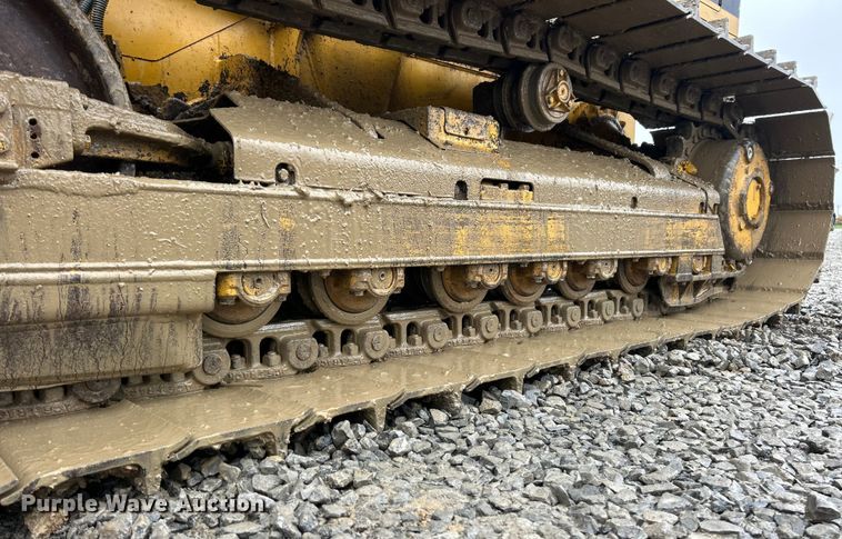 image for item ET6688 2005 Caterpillar D5G LGP dozer