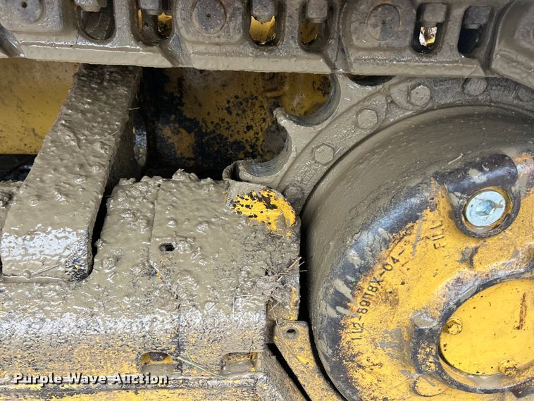 image for item ET6688 2005 Caterpillar D5G LGP dozer