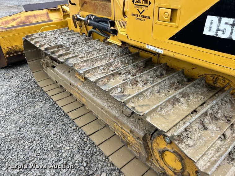 image for item ET6688 2005 Caterpillar D5G LGP dozer
