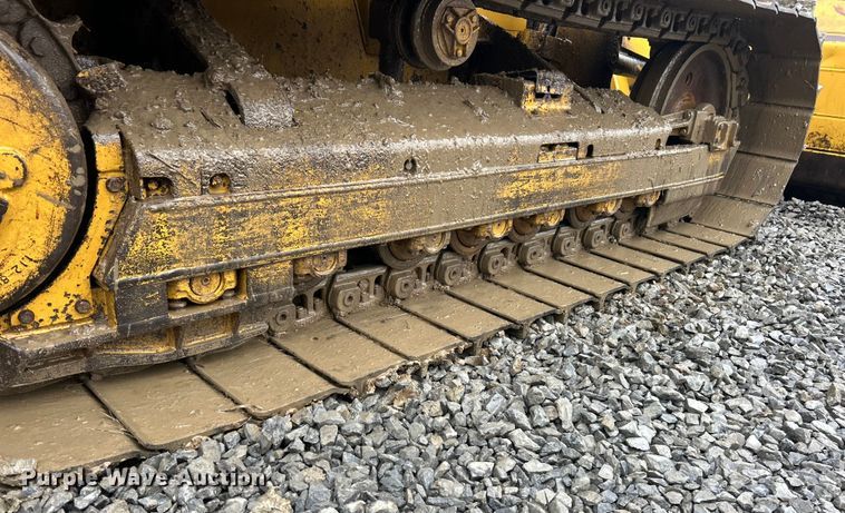 image for item ET6688 2005 Caterpillar D5G LGP dozer