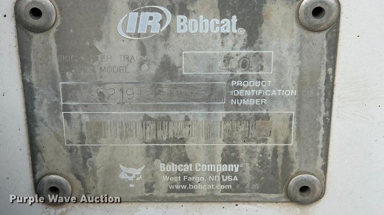 image for item ET6700 2003 Bobcat T300 tracked skid steer loader