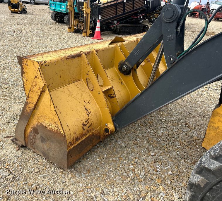 image for item ET6701 2017 John Deere 310SL backhoe