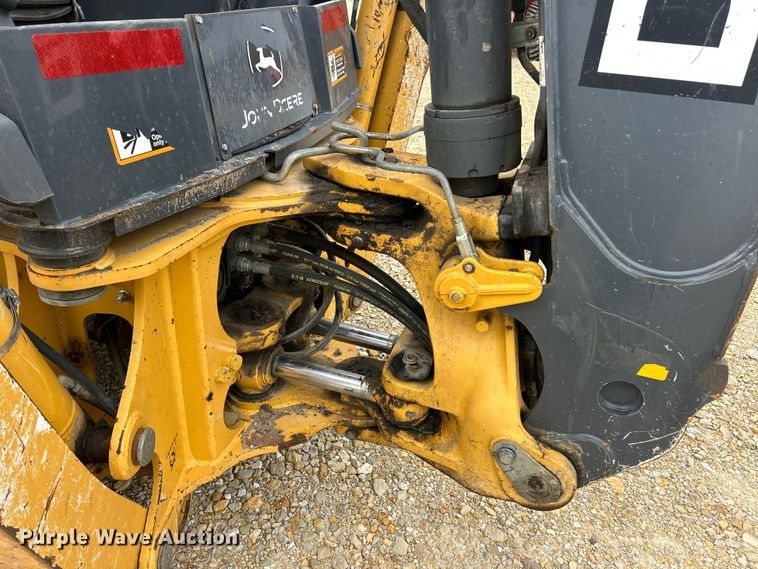 image for item ET6701 2017 John Deere 310SL backhoe