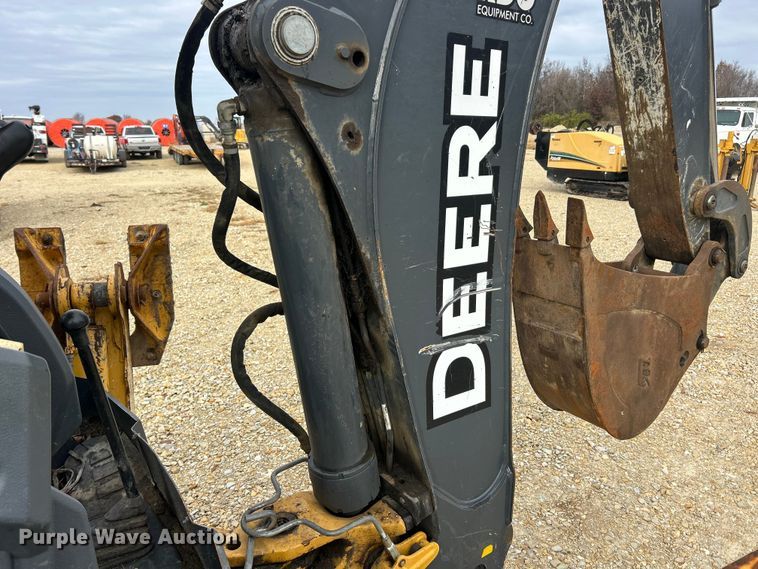 image for item ET6701 2017 John Deere 310SL backhoe