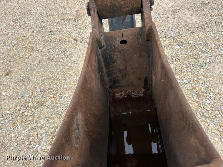 image for item ET6701 2017 John Deere 310SL backhoe