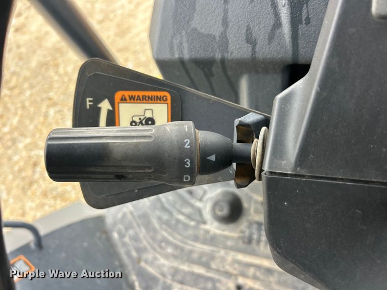 image for item ET6701 2017 John Deere 310SL backhoe