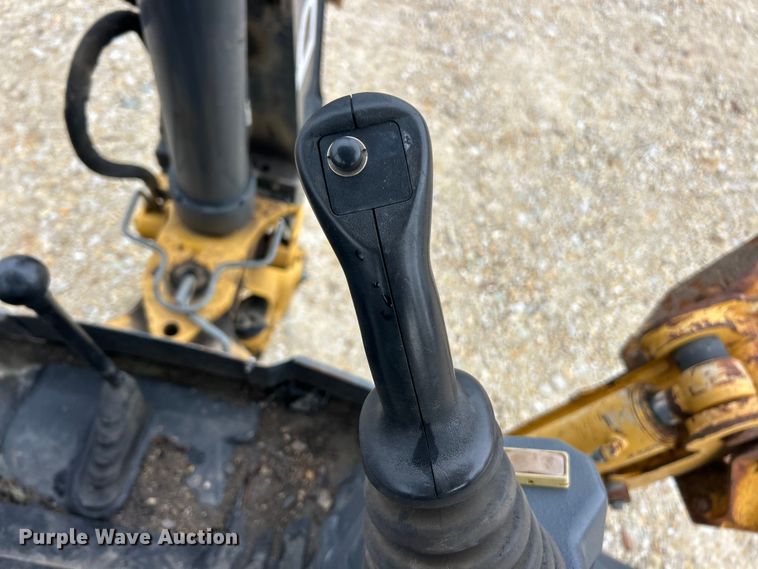 image for item ET6701 2017 John Deere 310SL backhoe