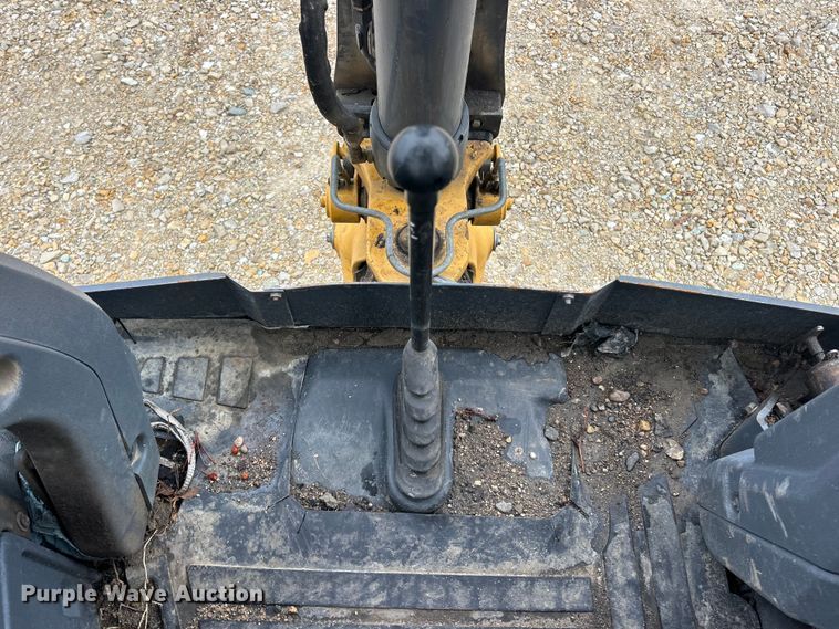 image for item ET6701 2017 John Deere 310SL backhoe