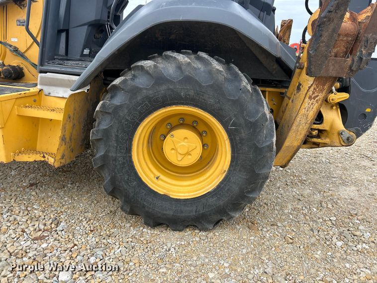 image for item ET6701 2017 John Deere 310SL backhoe