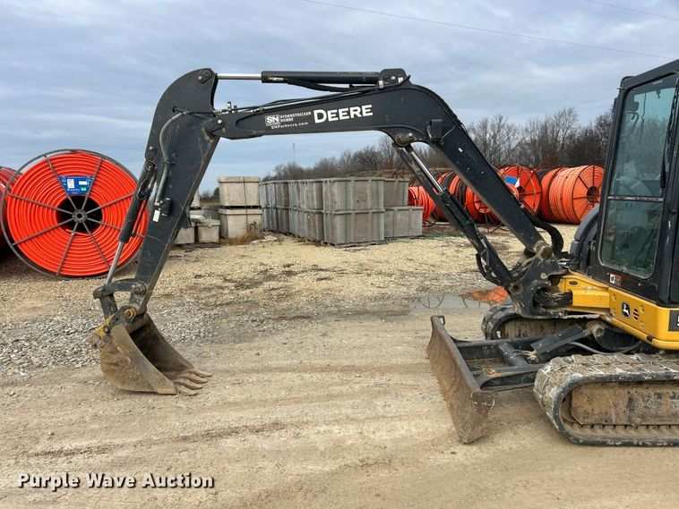 image for item ET6702 2021 John Deere 50G mini excavator