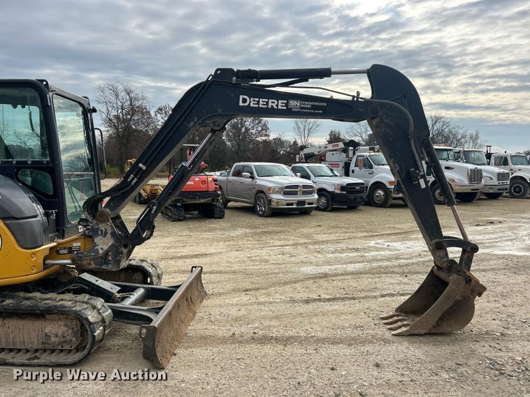 image for item ET6702 2021 John Deere 50G mini excavator