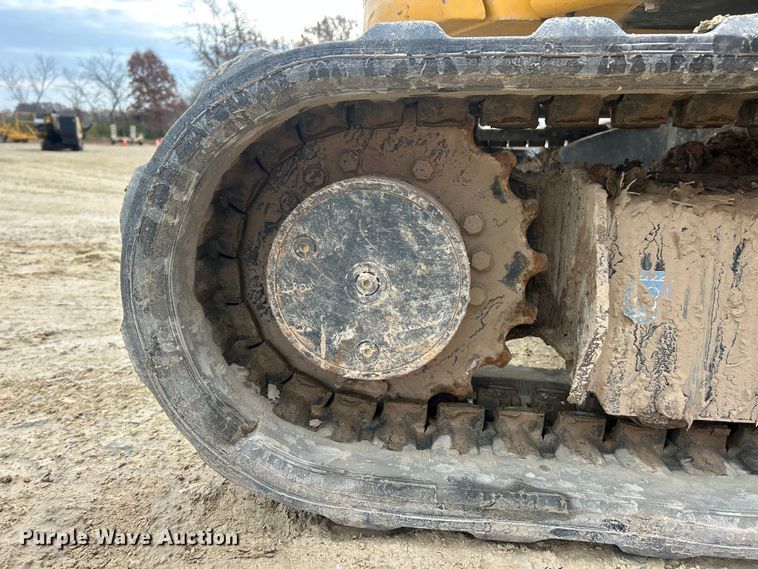 image for item ET6702 2021 John Deere 50G mini excavator