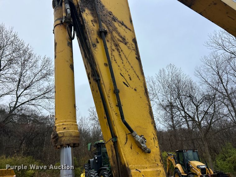 image for item ET6710 2013 Komatsu PC490LC-10 excavator