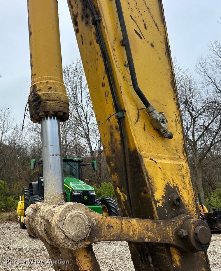 image for item ET6710 2013 Komatsu PC490LC-10 excavator