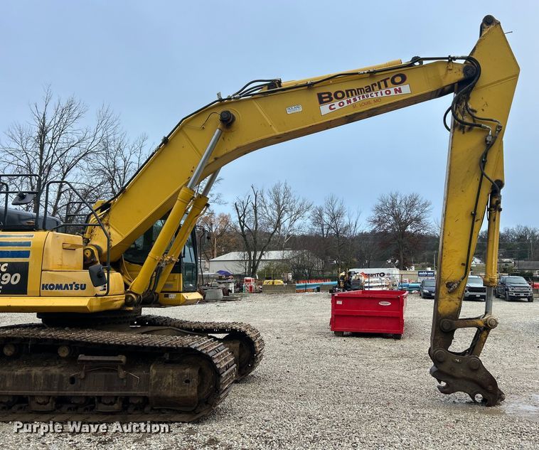image for item ET6710 2013 Komatsu PC490LC-10 excavator