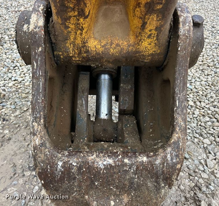 image for item ET6710 2013 Komatsu PC490LC-10 excavator