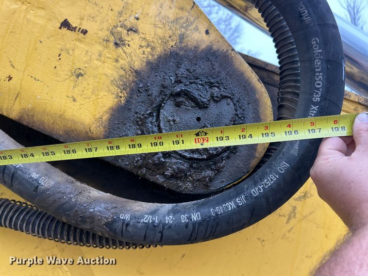 image for item ET6710 2013 Komatsu PC490LC-10 excavator