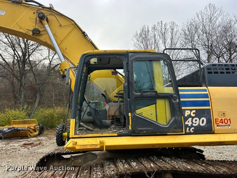 image for item ET6710 2013 Komatsu PC490LC-10 excavator