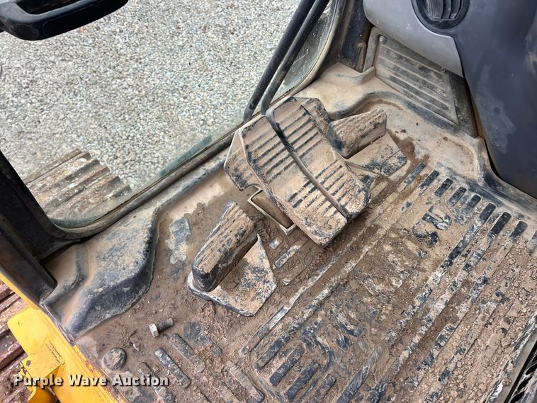 image for item ET6710 2013 Komatsu PC490LC-10 excavator