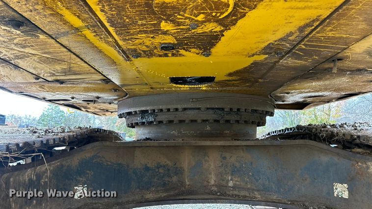 image for item ET6710 2013 Komatsu PC490LC-10 excavator