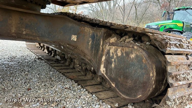 image for item ET6710 2013 Komatsu PC490LC-10 excavator