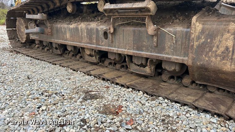 image for item ET6710 2013 Komatsu PC490LC-10 excavator