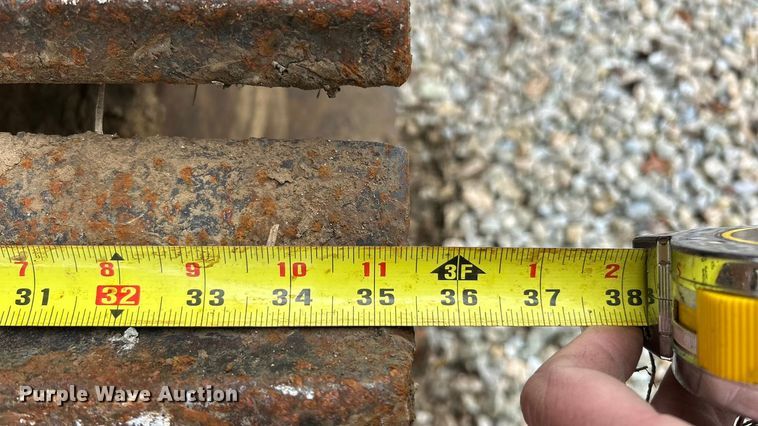 image for item ET6710 2013 Komatsu PC490LC-10 excavator