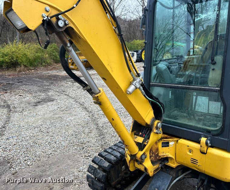 image for item ET6711 2020 Komatsu PC35MR-5 mini excavator
