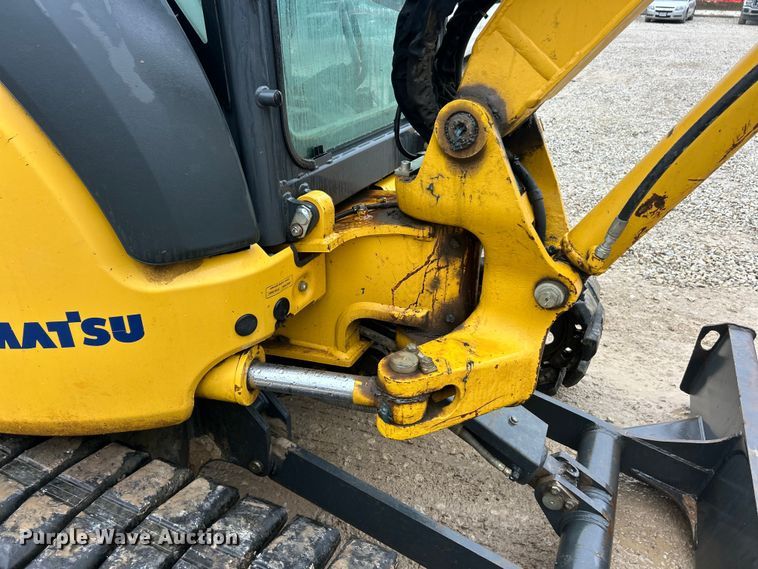 image for item ET6711 2020 Komatsu PC35MR-5 mini excavator