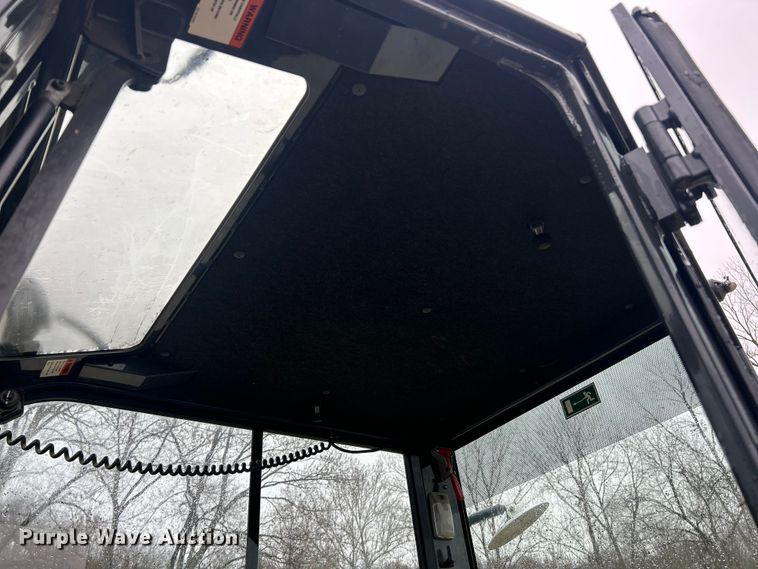 image for item ET6711 2020 Komatsu PC35MR-5 mini excavator