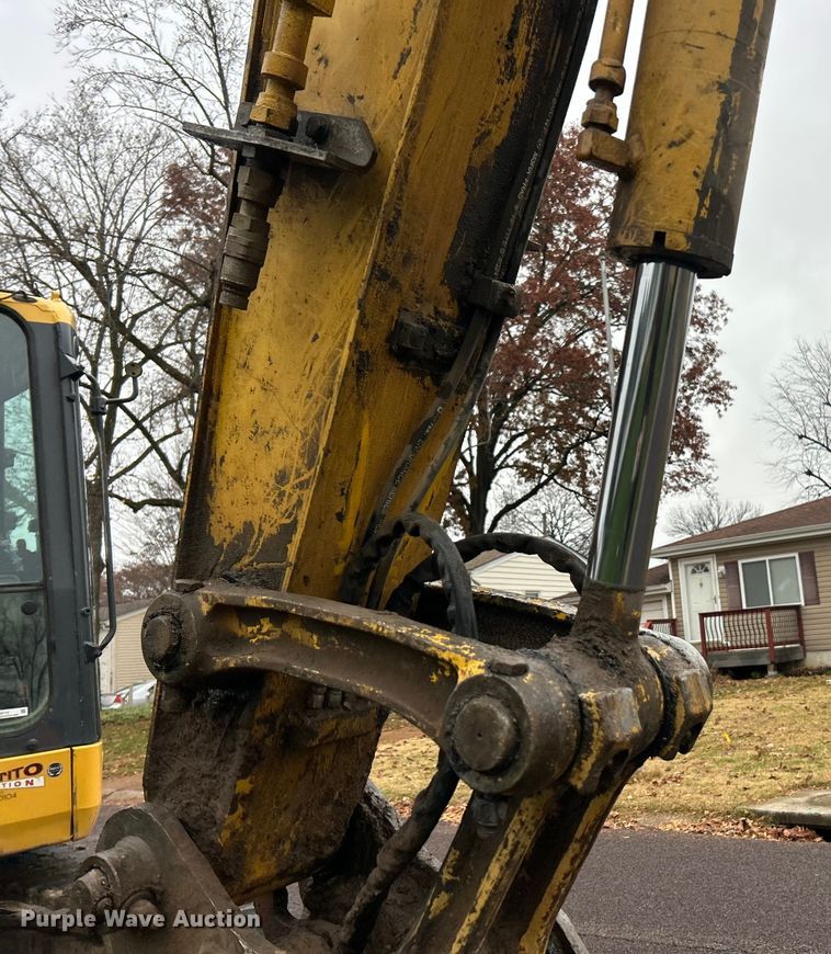 image for item ET6712 2018 Komatsu PC88MR-10 mini excavator