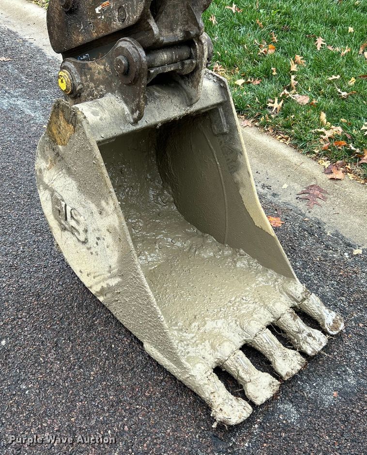 image for item ET6712 2018 Komatsu PC88MR-10 mini excavator