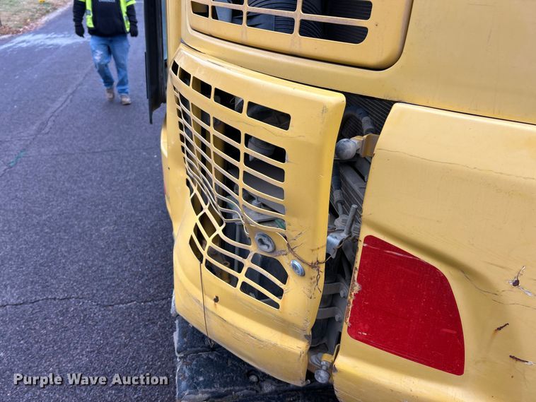 image for item ET6712 2018 Komatsu PC88MR-10 mini excavator